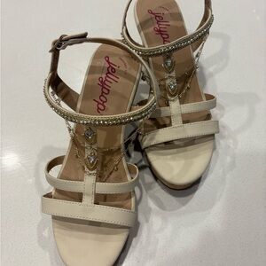 Jellypop Cream Jeweled T-Strap Sandals with Gold Chains. Size 11